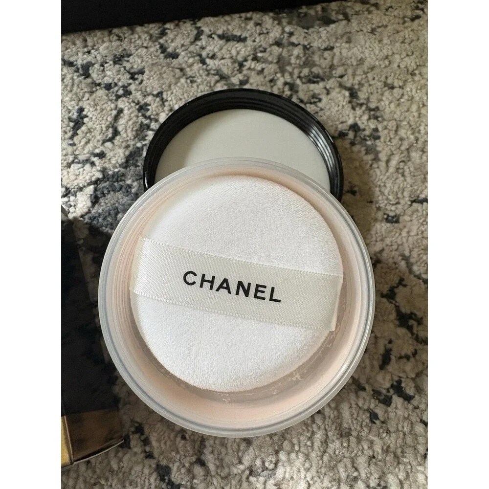 Chanel Poudre Universelle Libre Loose Powder #12 Natural Finish 30g NEW With Box